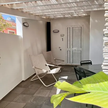 Flori Apartment Reitani