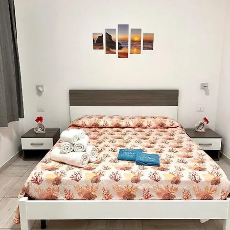 Apartment Flori *