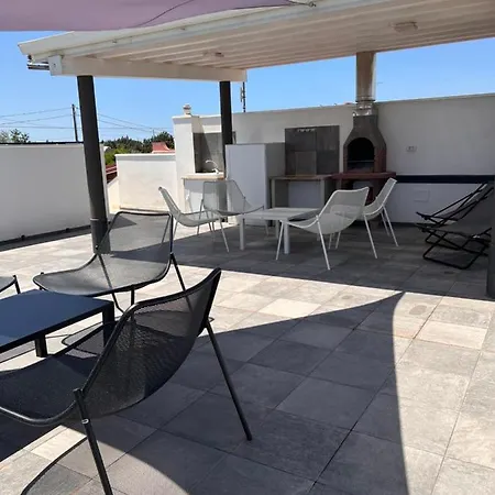 Flori Appartement Reitani